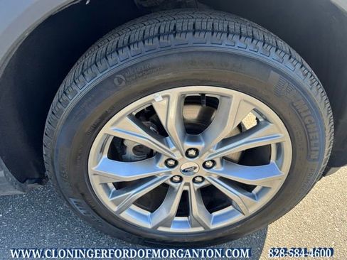 Used 2023 Ford Explorer Limited image 11