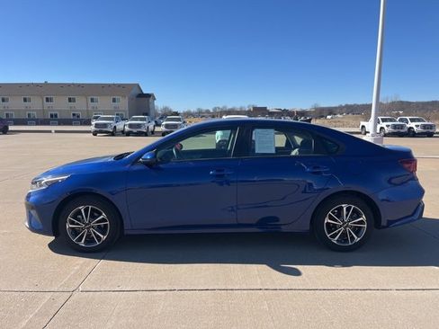 Used 2023 Kia Forte LXS image 6