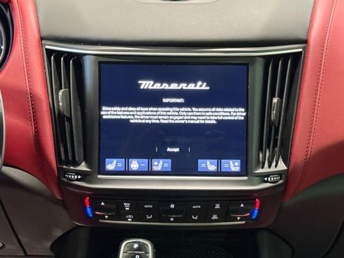Used 2021 Maserati Levante S GranSport image 20