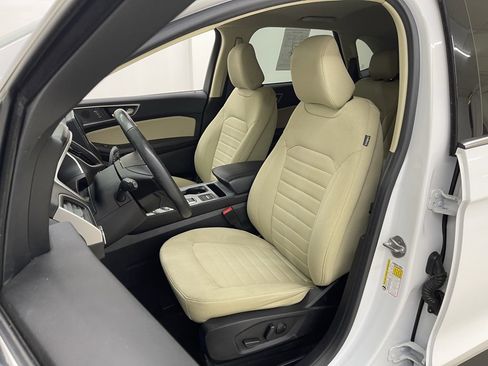 Used 2021 Ford Edge SEL image 19