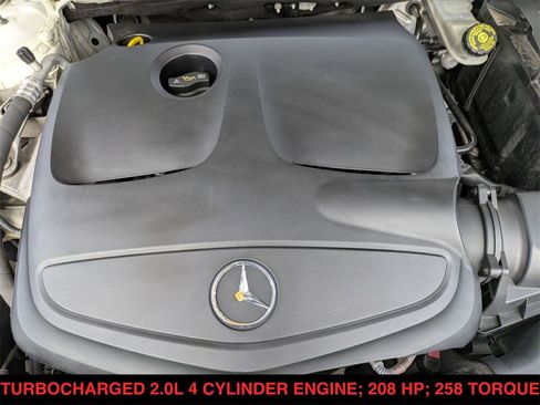 Used 2015 Mercedes-Benz GLA 250 4MATIC image 19