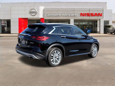 Used 2025 INFINITI QX50 Luxe image 3