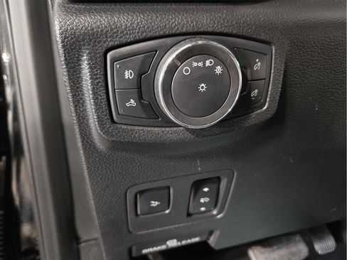 Used 2019 Ford F350 Platinum w/ Platinum Ultimate Package AWD/4WD image 17