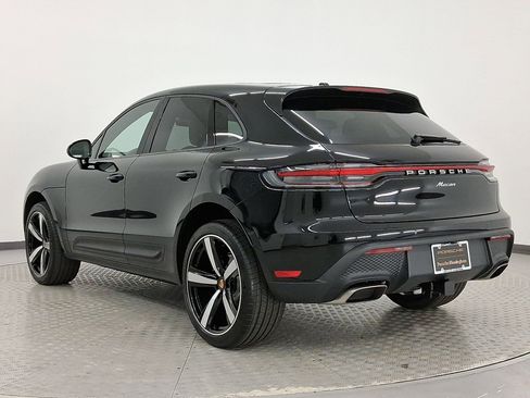 New 2026 Porsche Macan image 3