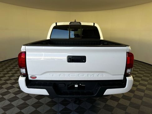 Used 2019 Toyota Tacoma SR image 6
