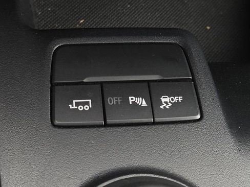 Used 2022 Ford Ranger Lariat w/ Equipment Group 501A High image 9