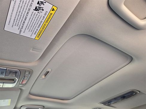 Used 2023 Kia Telluride EX w/ EX Captain's Chair Package image 27