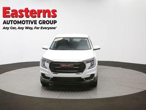 Used 2024 GMC Terrain SLE image 54