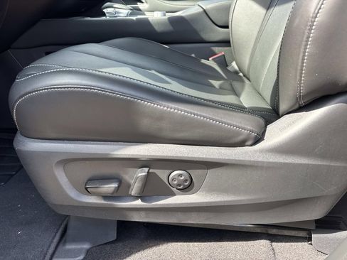 Certified 2025 INFINITI QX60 Luxe image 20