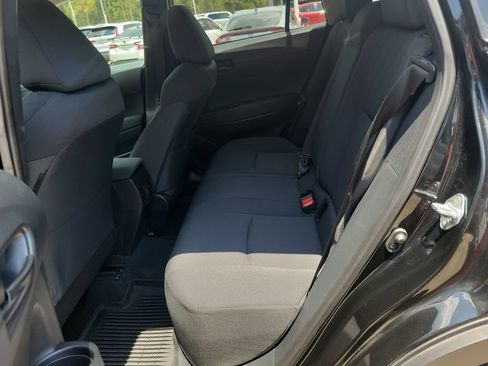 Certified 2025 Toyota Corolla Cross LE FWD image 27