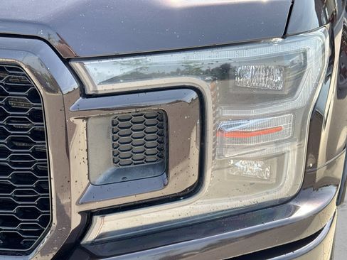 Used 2020 Ford F150 Lariat w/ Equipment Group 502A Luxury AWD/4WD image 13