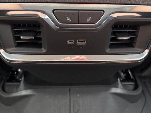 Used 2023 GMC Sierra 1500 SLT w/ SLT Convenience Package AWD/4WD image 19