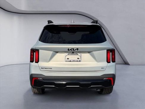 New 2026 Kia Sorento X-Line EX image 4