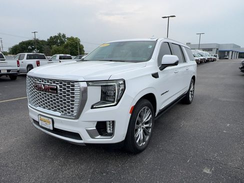 Certified 2023 GMC Yukon XL Denali w/ Denali Reserve Package AWD/4WD image 8
