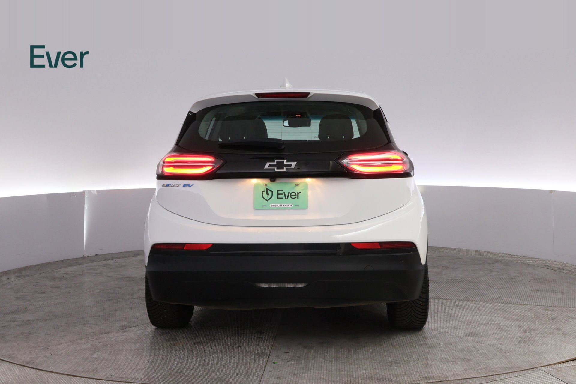 Used 2023 Chevrolet Bolt LT w/ Infotainment Package FWD image 15