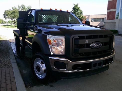 Used 2015 Ford F550 2WD Regular Cab Super Duty image 5