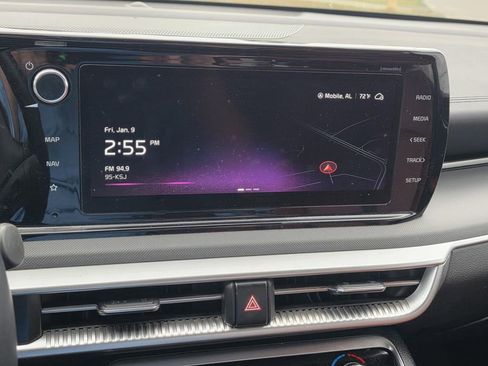 Used 2024 Kia K5 GT-Line w/ GT-Line Premium Package image 17