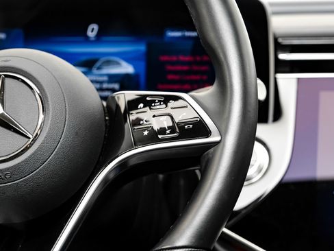 Used 2025 Mercedes-Benz E 350 Sedan image 22