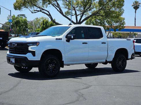 New 2026 Chevrolet Silverado 1500 LT Trail Boss w/ LT Trail Boss Premium Package AWD/4WD image 3