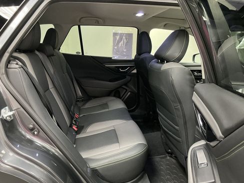 Used 2024 Subaru Outback Onyx Edition AWD/4WD image 28