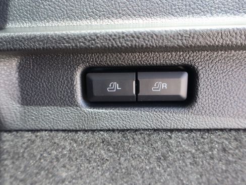 Used 2025 Lincoln Corsair Reserve FWD image 29