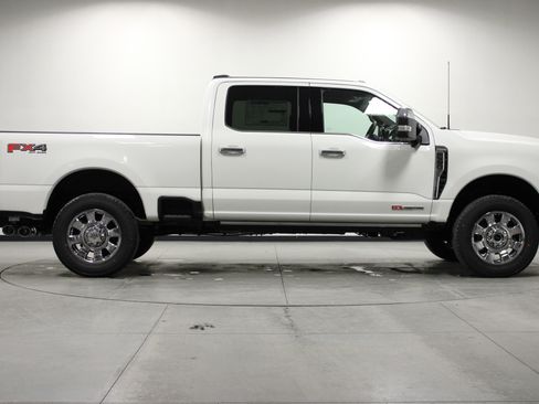 New 2026 Ford F350 King Ranch w/ Chrome Package image 3