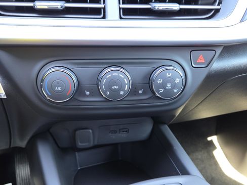 New 2026 Chevrolet Trax RS image 19