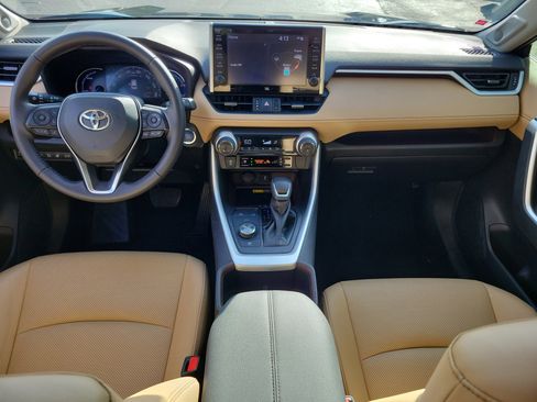 Certified 2022 Toyota RAV4 Limited image 16