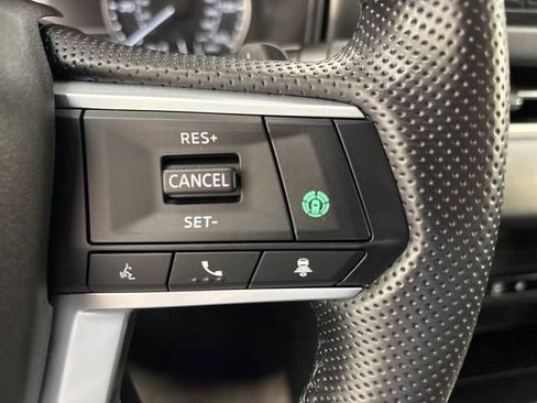 Used 2025 Mitsubishi Outlander SE AWD/4WD image 9