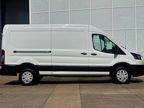 Used 2022 Ford E-Transit Medium Roof w/ Load Area Protection Package image 3