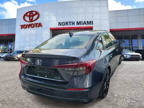 Used 2025 Honda Civic Sport image 4