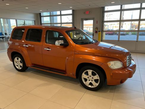 Used 2007 Chevrolet HHR LT FWD image 1