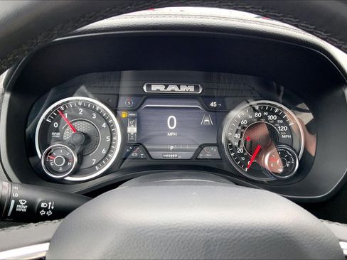 Used 2025 RAM 1500 Laramie image 24