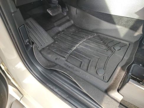 Certified 2025 Ford Ranger XLT w/ Equipment Group 301A High image 18