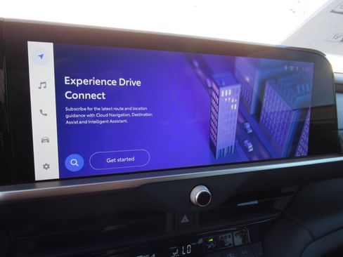 Used 2025 Toyota Crown Signia image 19