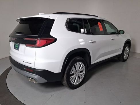 Certified 2026 GMC Acadia Elevation w/ Elevation Premium Package AWD/4WD image 4