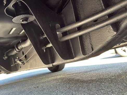 Used 2018 Chevrolet Silverado 1500 LT image 22