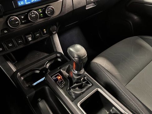 Used 2021 Toyota Tacoma TRD Sport image 28