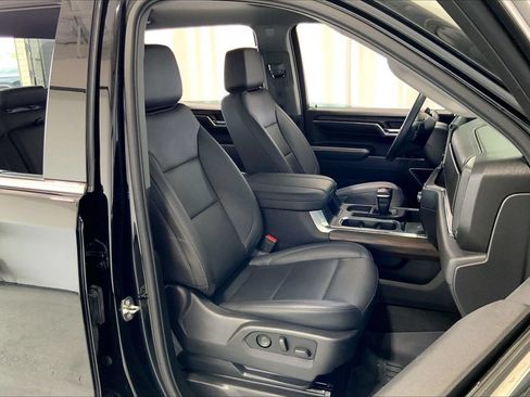 Used 2024 GMC Sierra 1500 SLT w/ SLT Convenience Package RWD image 16