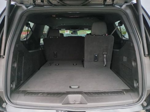 Used 2025 Chevrolet Suburban LT AWD/4WD image 14