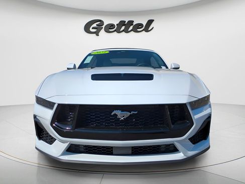 Used 2025 Ford Mustang GT Premium image 8