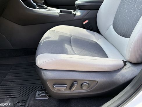 Used 2024 Toyota RAV4 XLE w/ Convenience Package image 28