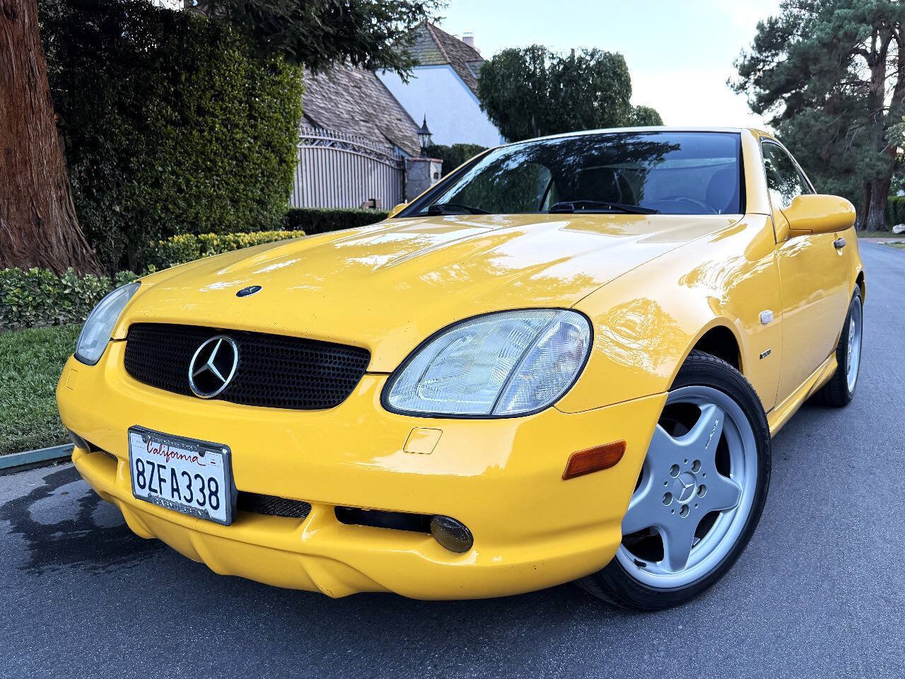 Used 2000 Mercedes-Benz SLK 230 image 2