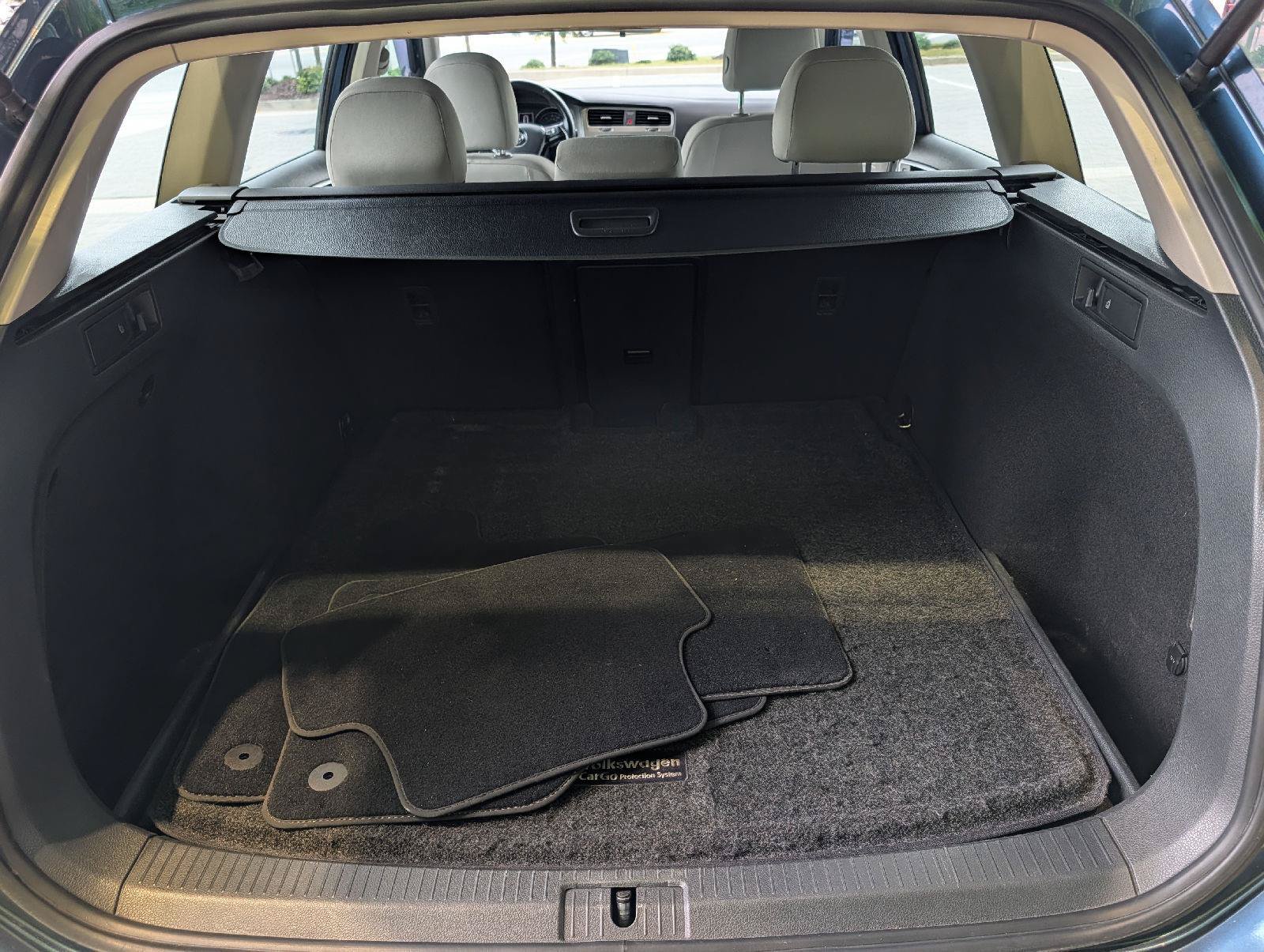 Used 2016 Volkswagen Golf S FWD image 18