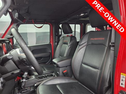 Used 2018 Jeep Wrangler Unlimited Rubicon w/ Dual Top Group image 22