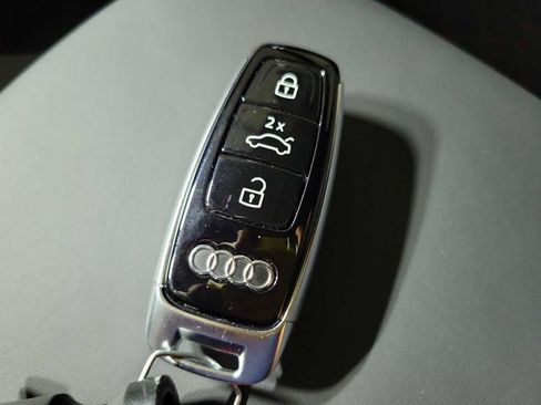 New 2026 Audi SQ7 Prestige AWD/4WD image 26
