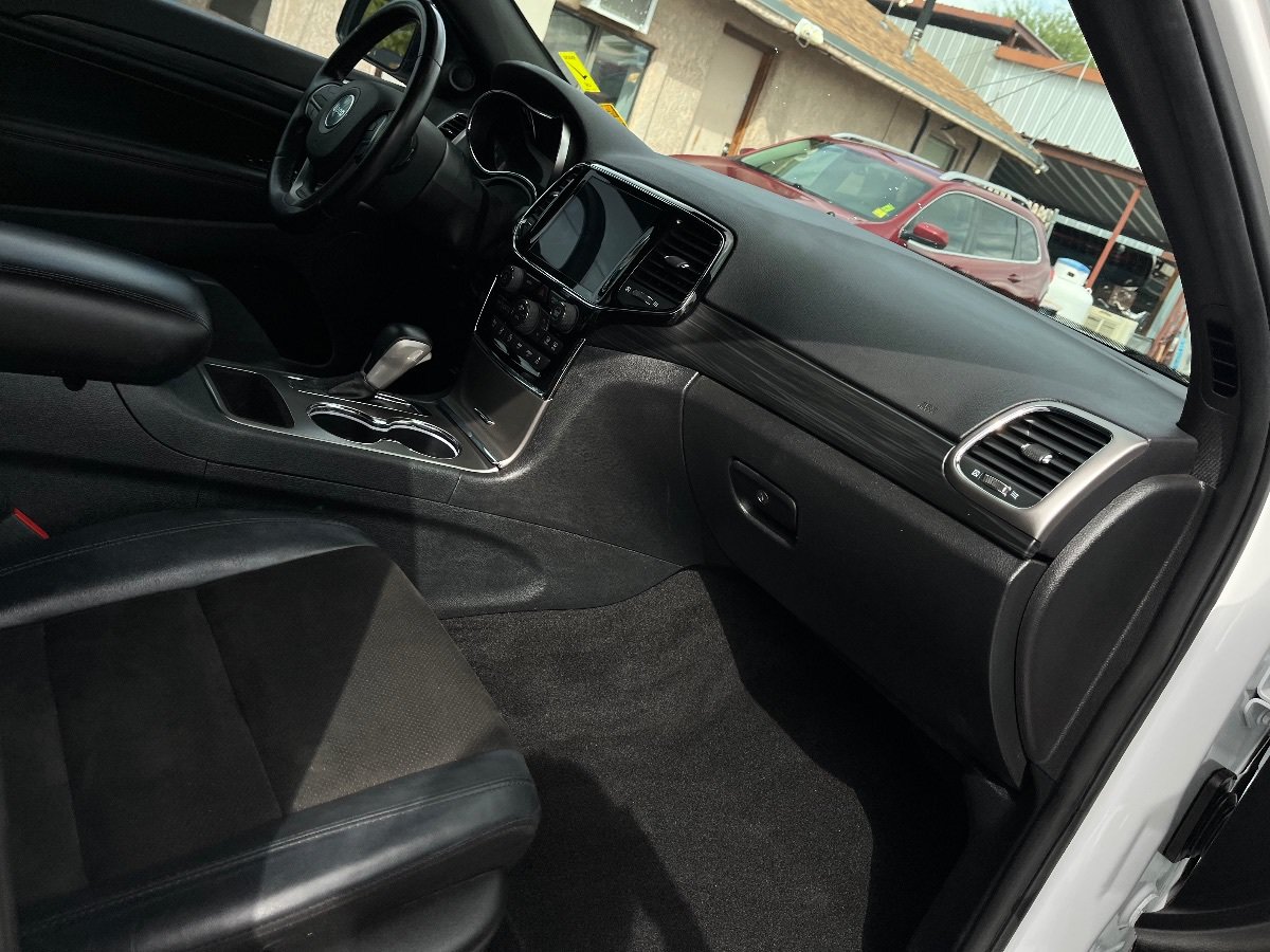 Used 2020 Jeep Grand Cherokee Altitude RWD image 35