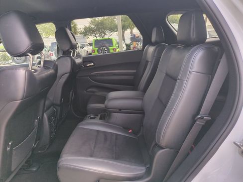Used 2022 Dodge Durango GT RWD image 16