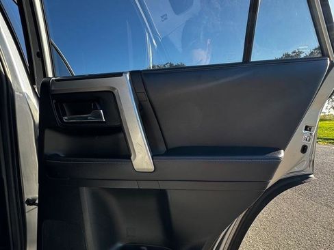 Used 2018 Toyota 4Runner SR5 image 15