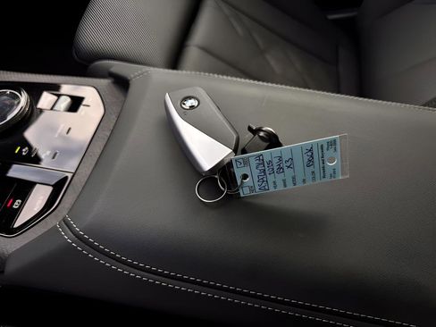 Used 2025 BMW X3 xDrive30i w/ Premium Package AWD/4WD image 27